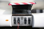 „Innotruck“ kėbulo išorėje bus ne viena „rozetė“ – kad iš stovinčio vilkiko elektros energijos galėtų pasipildyti kiti elektromobiliai 