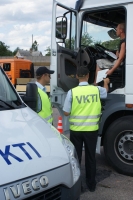 Inspektoriams kasdien prisireikia bent minimalių rusų, lenkų ar anglų kalbos žinių